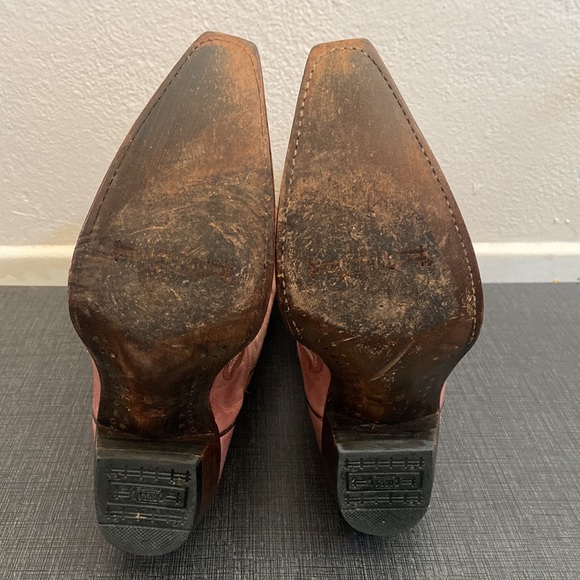 Corral Pink Floral Full Stitch, Size 8 - Picture 9 of 10